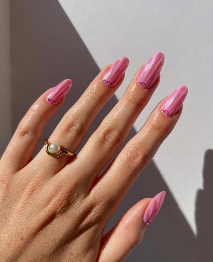 20 Pink Nail Ideas for Every Style and Season 21 Pink Seashells