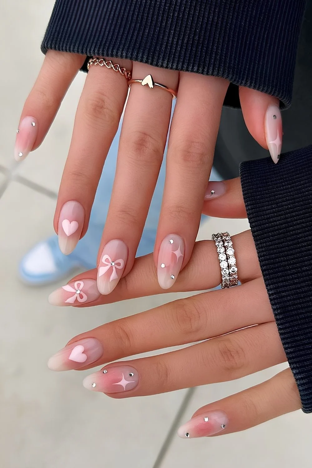 25 Best Light Pink Nail Designs for Every Occasion 21