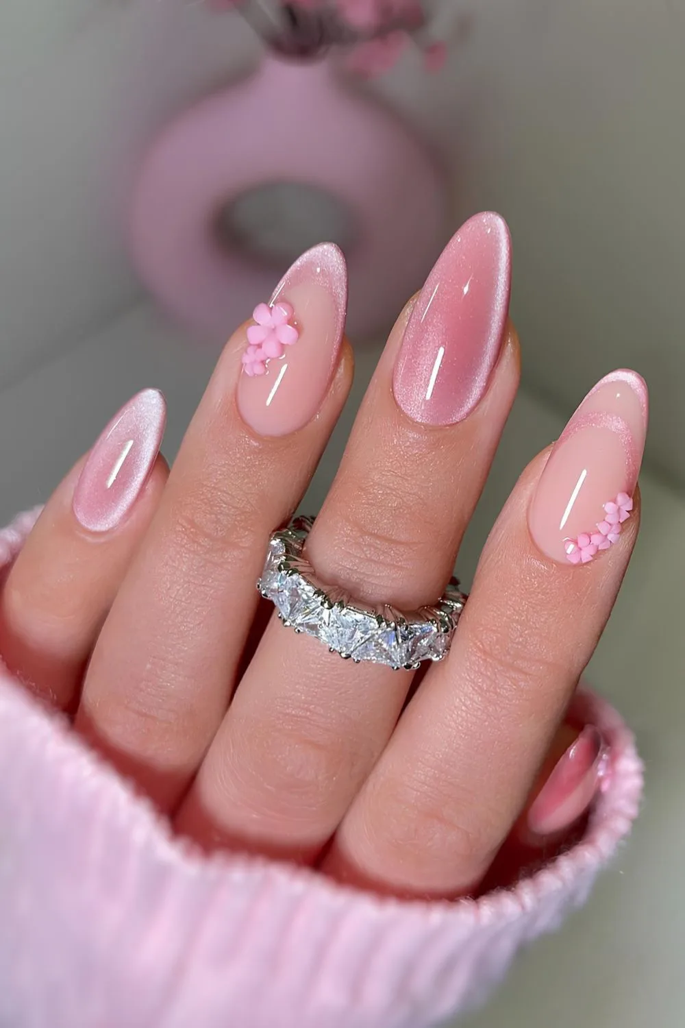 15 Pink Cat Eye Nail Designs You’ll Want to Try 12