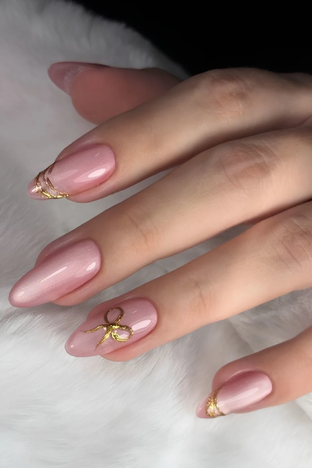 15 Pink Cat Eye Nail Designs You’ll Want to Try 2
