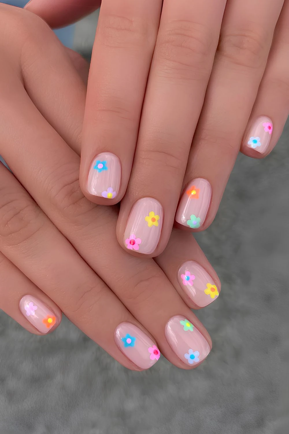 25 Best Light Pink Nail Designs for Every Occasion 11