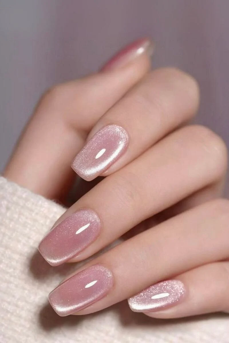 15 Pink Cat Eye Nail Designs You’ll Want to Try 9