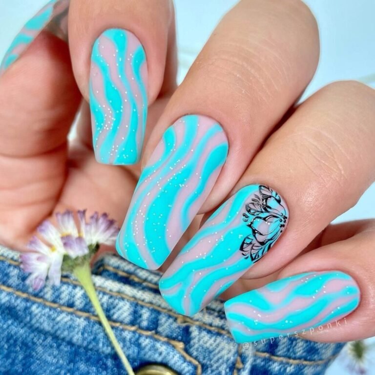 20 Stunning Turquoise Nail Ideas for a Fresh, Chic Look 5 Sparkly Abstract