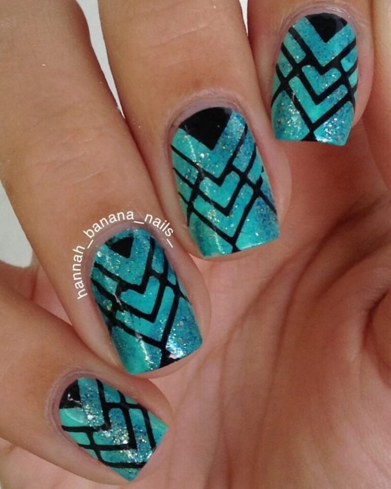 20 Stunning Turquoise Nail Ideas for a Fresh, Chic Look 10 Geometric Lines