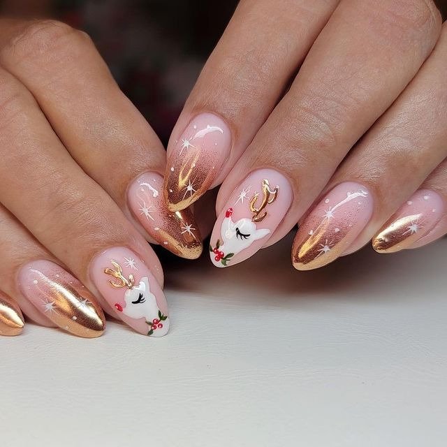 25 Funky Winter Manicure Designs You’ll Want to Try 10 Elegant Reindeer Nails