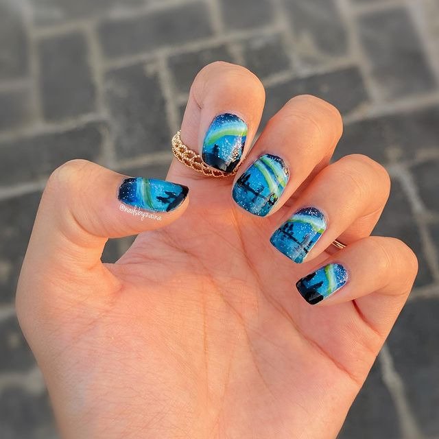 25 Funky Winter Manicure Designs You’ll Want to Try 23 Arctic Aurora Borealis
