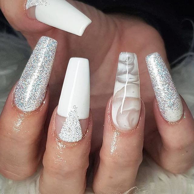 25 Elegant Winter Coffin Nail Designs You’ll Love 20 Frozen Snow