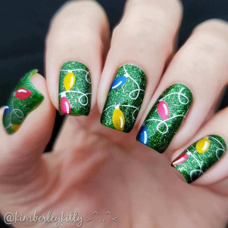 25 Festive Green Christmas Nails to Brighten the Holidays 19 Christmas Lights Nails