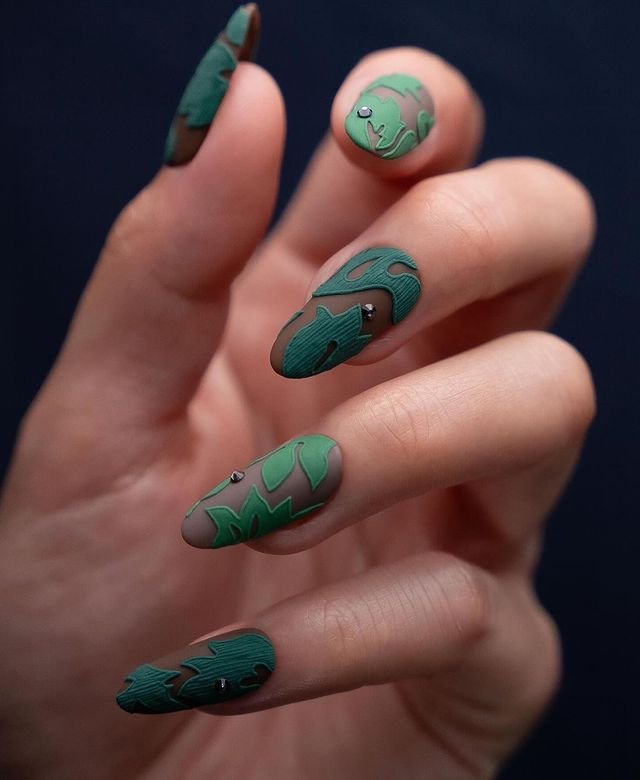 25 Dark Winter Nail Ideas That Are Perfectly Moody & Chic 16 3D Dark Moss