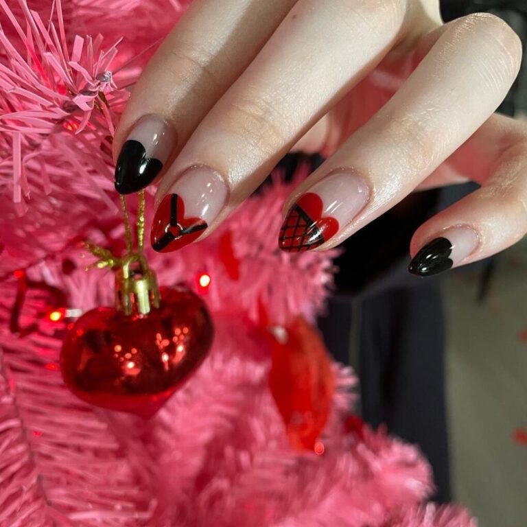 Red and Black Heart Tips