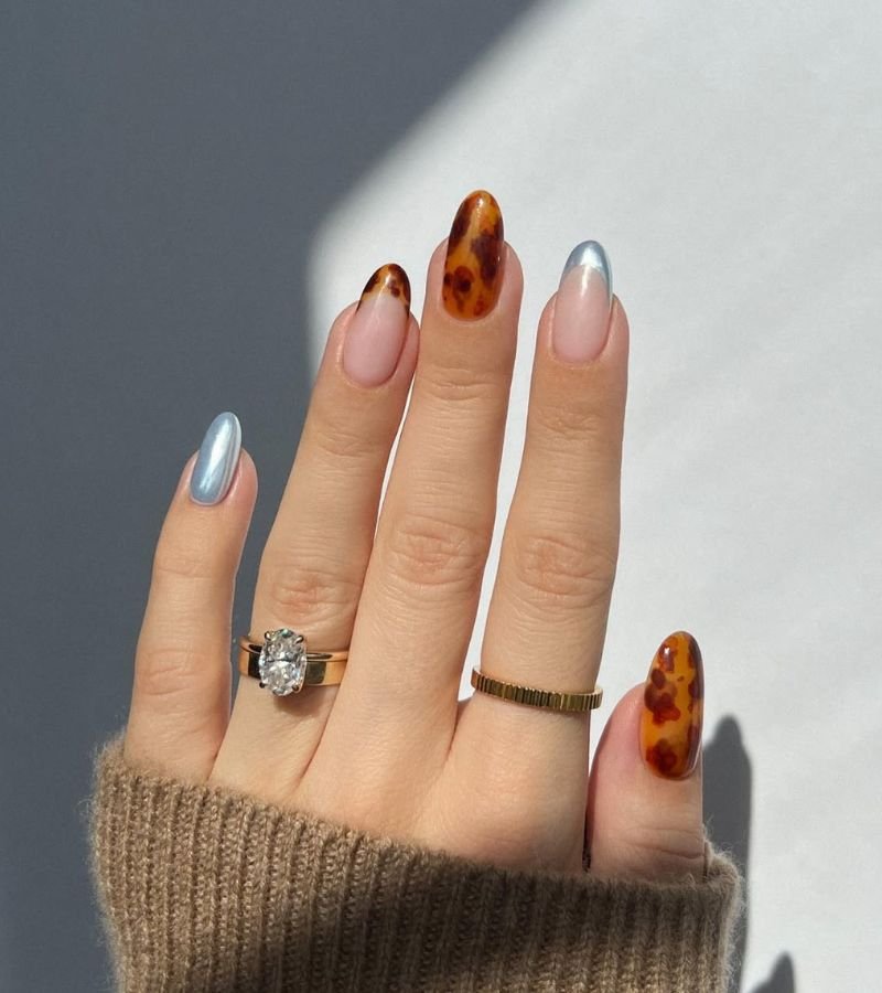 Tortoise Blue Nails