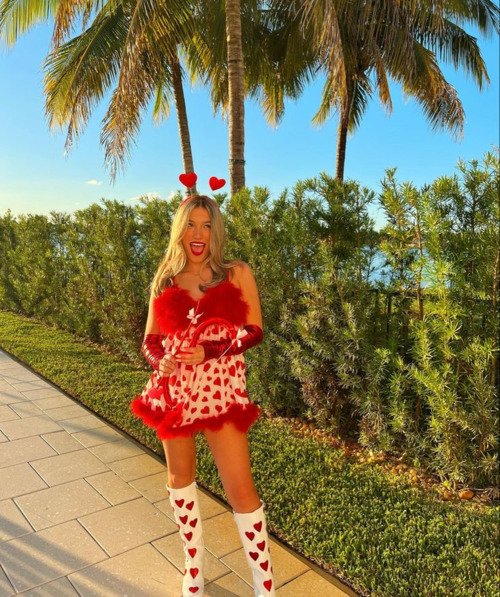 25 Best Halloween Costume Ideas for Women in 2025 🎃✨ 25 Cupid costume