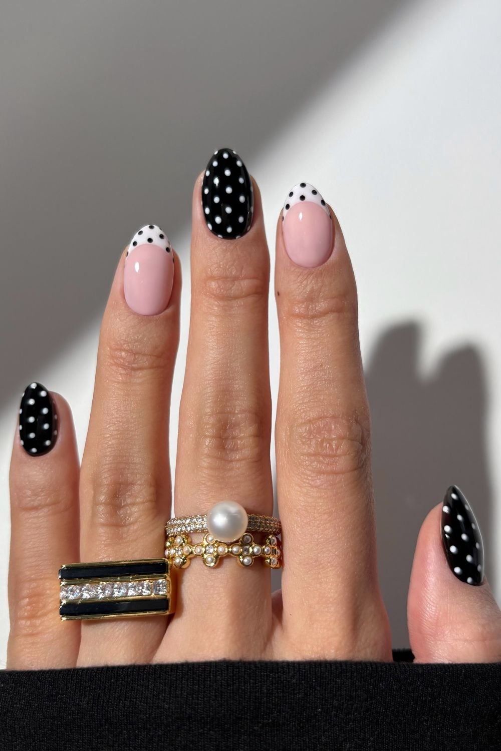 30 Autumn Nail Ideas for a Cozy Fall Look 16 Polka Dot Contrast