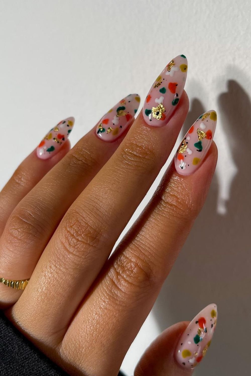30 Autumn Nail Ideas for a Cozy Fall Look 28 Speckled Confetti Fall