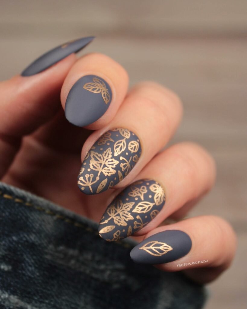 30 Chic Fall Nail Designs for Short Nails 3