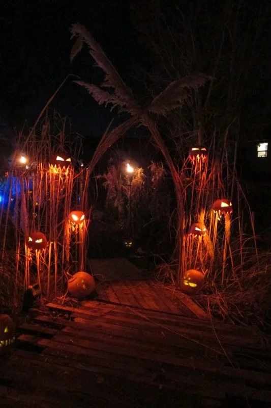 Halloween Fence Archway
